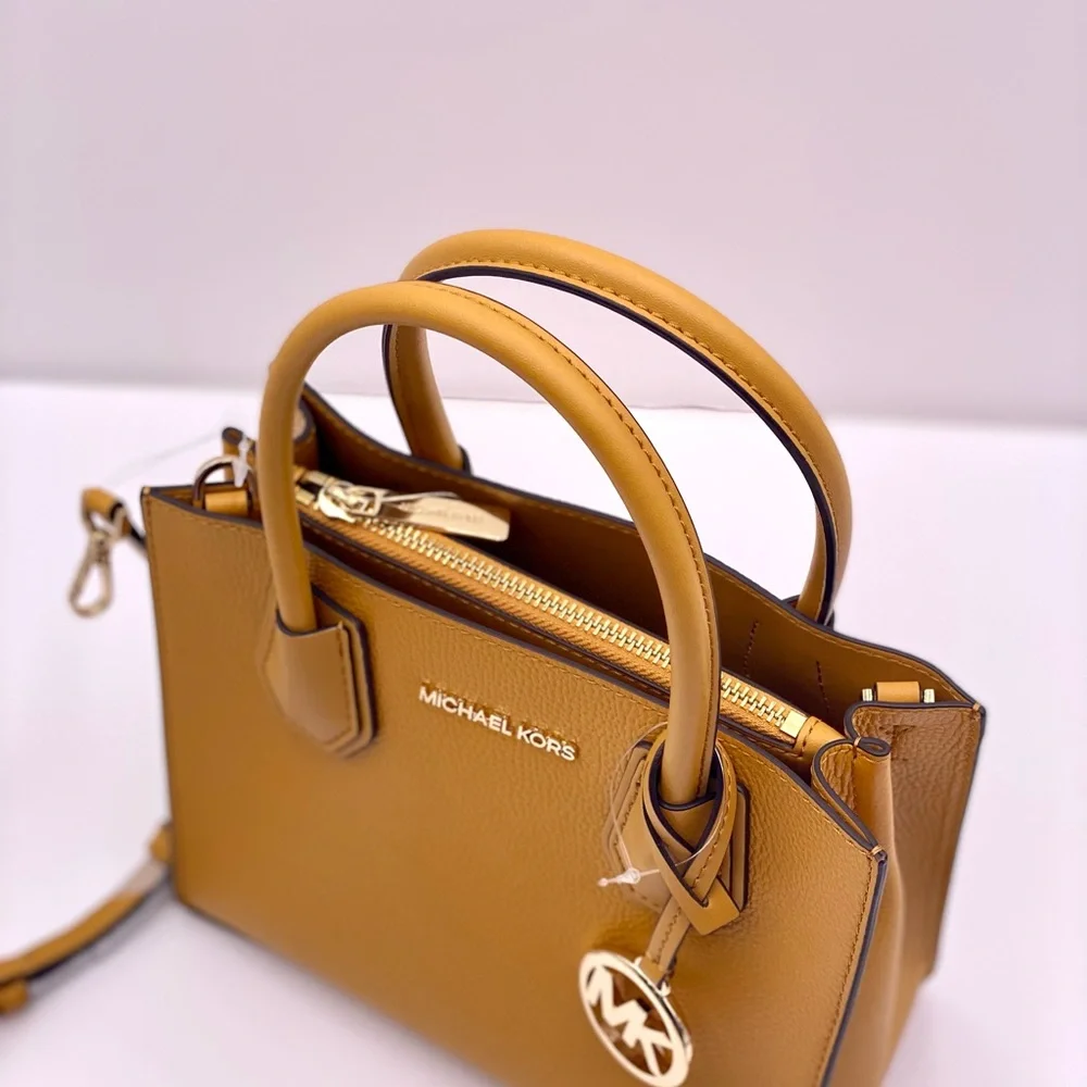 Michael Kors Mercer Md Messenger Crossbody - Picture 7 of 11